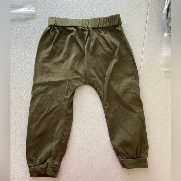 Other - EUC baby unisex dark olive green elastic waist stretch joggers pants size 100 3T